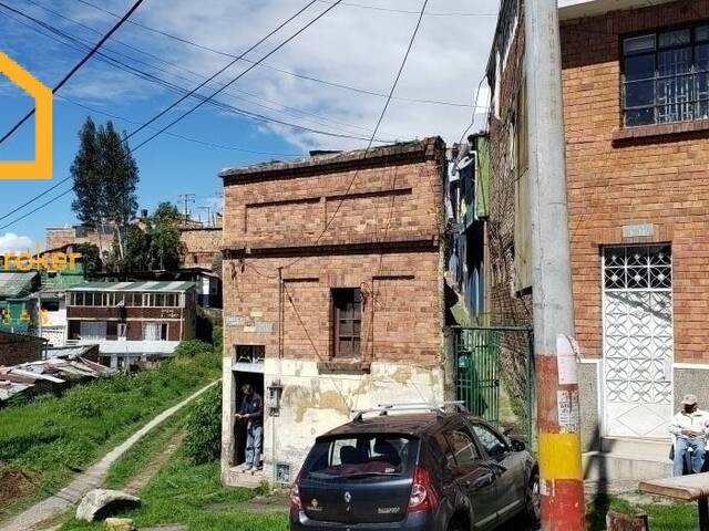 #P10000101 - Casa para Venta en Bogotá - DC - 2