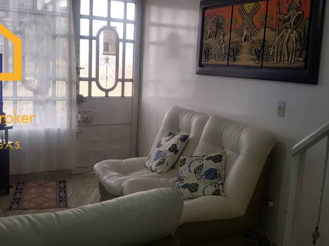 #P 04 - Casa para Venta en Bogotá - DC - 2