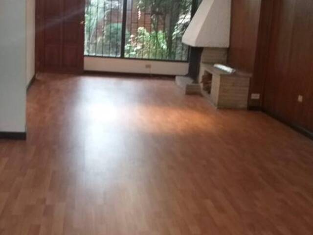 #P 095 - Casa para Venta en Bogotá - DC - 3