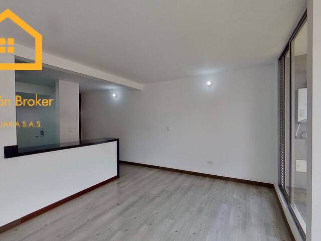 #PH 1037 - Apartamento para Venta en Bogotá - DC - 2