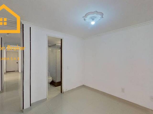 #PH 1051 - Apartamento para Venta en Bogotá - DC - 2