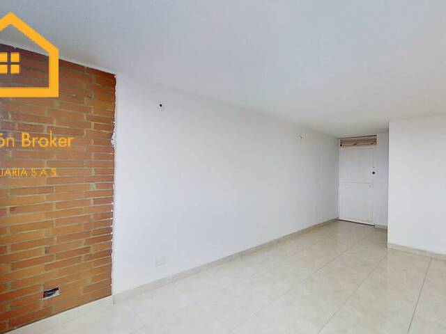 #PH 1067 - Apartamento para Venta en Bogotá - DC - 2