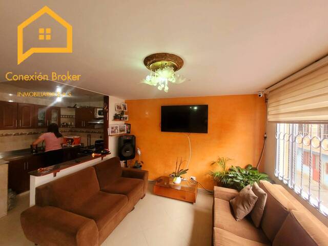 #MT 1198 - Casa para Venta en Bogotá - DC - 2